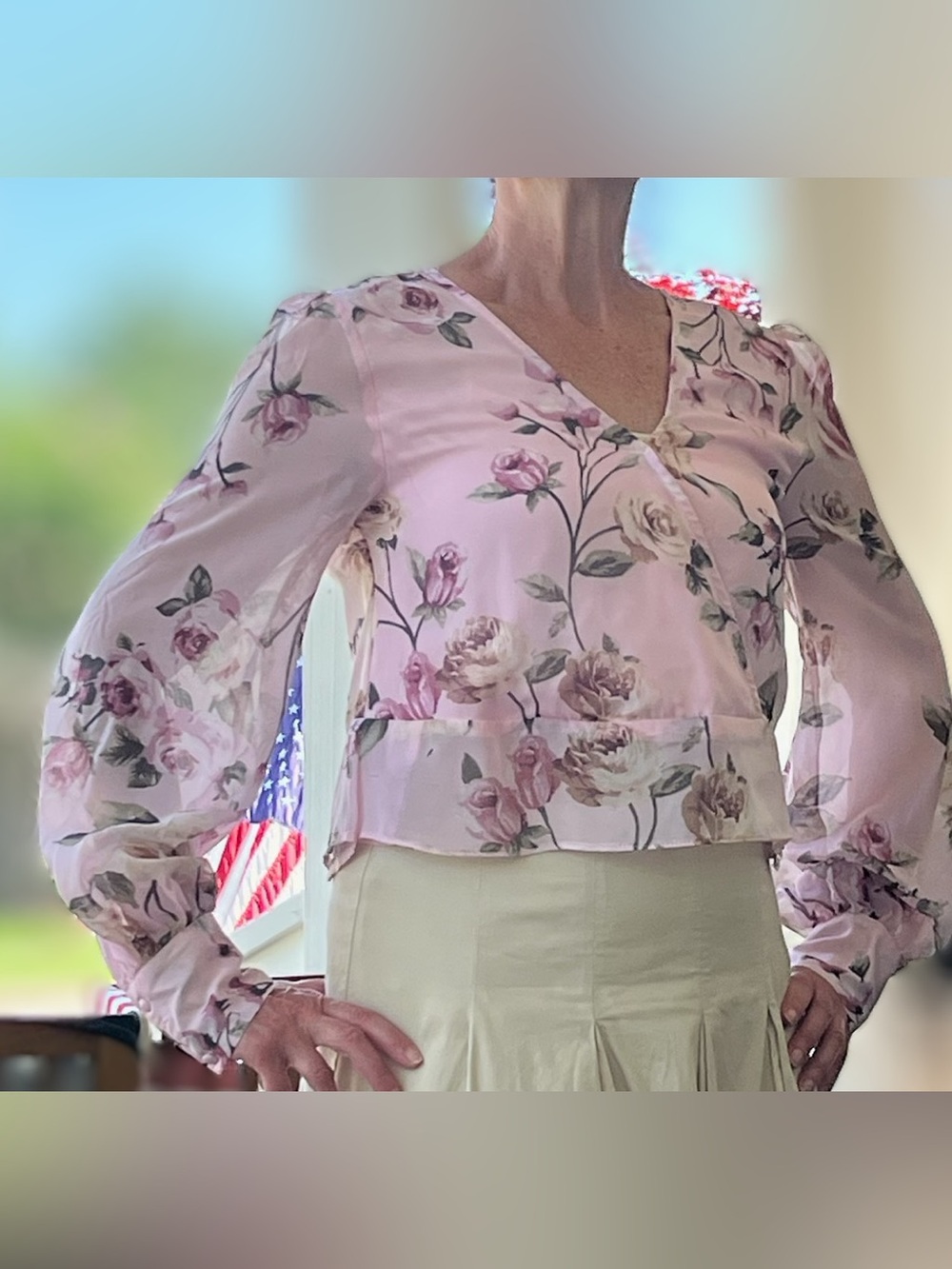 Women’s Pink Floral V-Neck Long-Sleeve Blouse